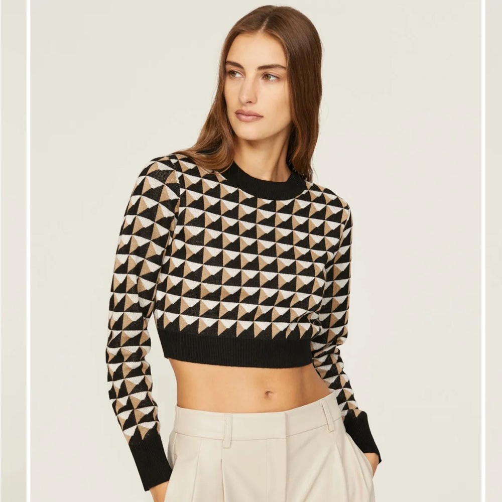 Saunders Collective Graphic Pattern Cropped Sweat… - image 1